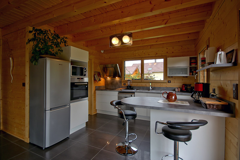Cuisine grand chalet.jpg Chalet désign cuisine de armoires